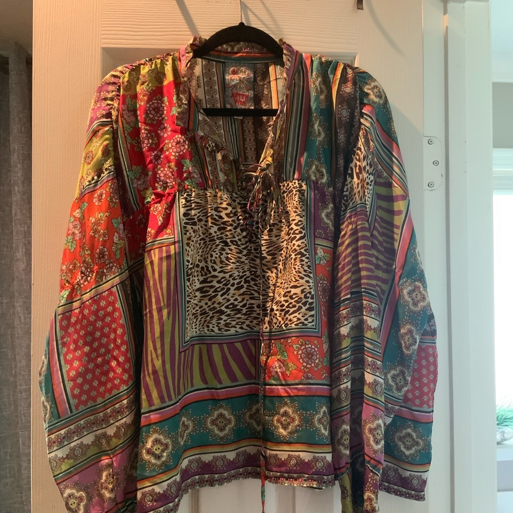 Johnny Was outfit… shirt and pants…like new… - Picture 7 of 9